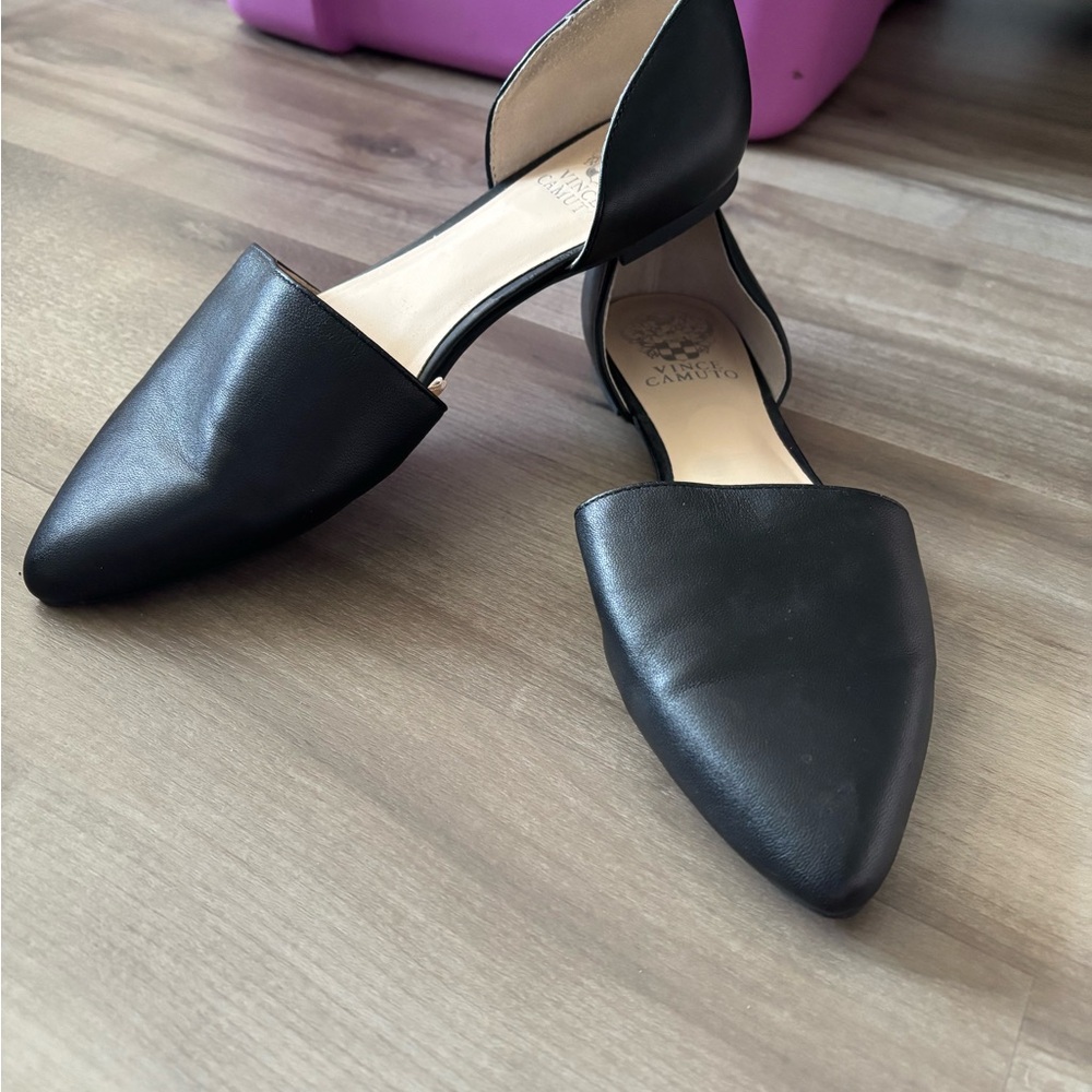 Vince Camuto Black Pointed Toe Flats